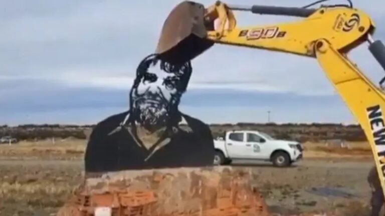 Destrucción y reconstrucción de la memoria argentina — El caso Bayer